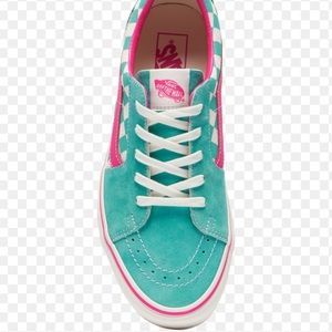 Men's Casual Sneakers Vans SK8 Low. Size 8/9.5. Teal / Pink